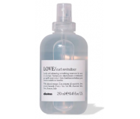 Відновлюючий спрей для кучерявого волосся Davines Love Curl Revitalizer, 250 мл Відновлюючий спрей для кучерявого волосся Davines Love Curl Revitalizer, 250 мл