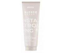 Шампунь для всіх типів волосся Indola Blonde Expert Insta Strong Shampoo Шампунь для всіх типів волосся Indola Blonde Expert Insta Strong Shampoo