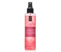 Зволожуючий спрей для тіла Lavish Care BODY MIST - SWEET CLOUDS 200 мл Зволожуючий спрей для тіла Lavish Care BODY MIST - SWEET CLOUDS 200 мл